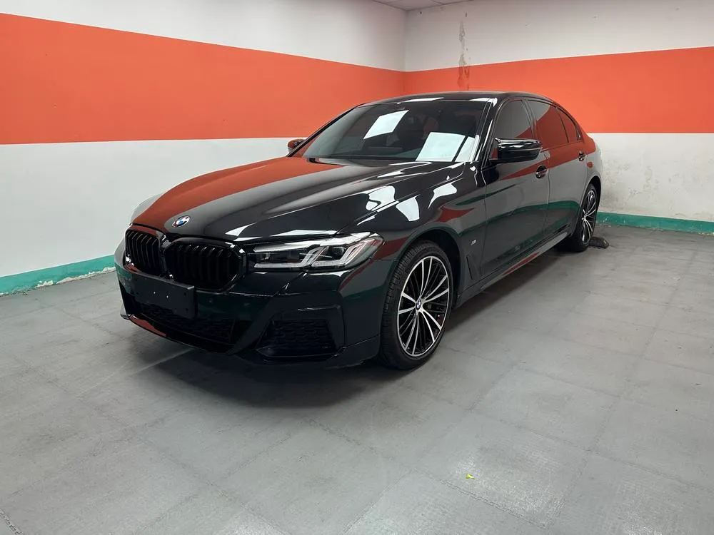 BMW 5-Series, 2023