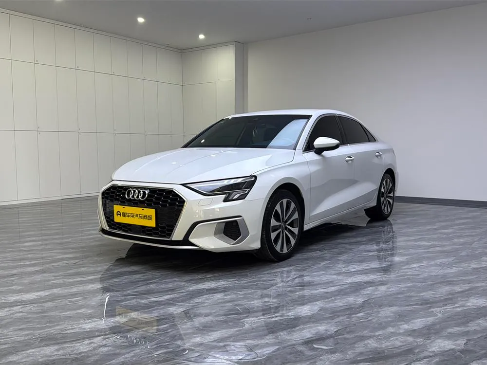 Audi A3 A3L Limousine 35 TFSI Elite Version, 2021 — фото 1