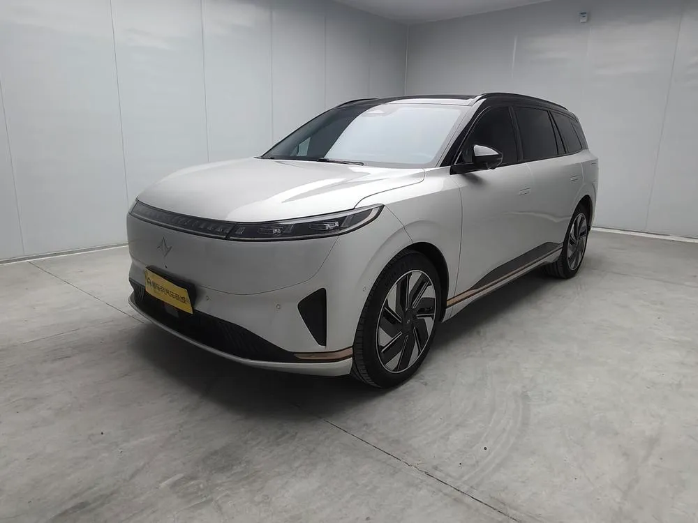 Dongfeng Yipai 008 210Max EREV Edition 6 Seater, 2024 — фото 1