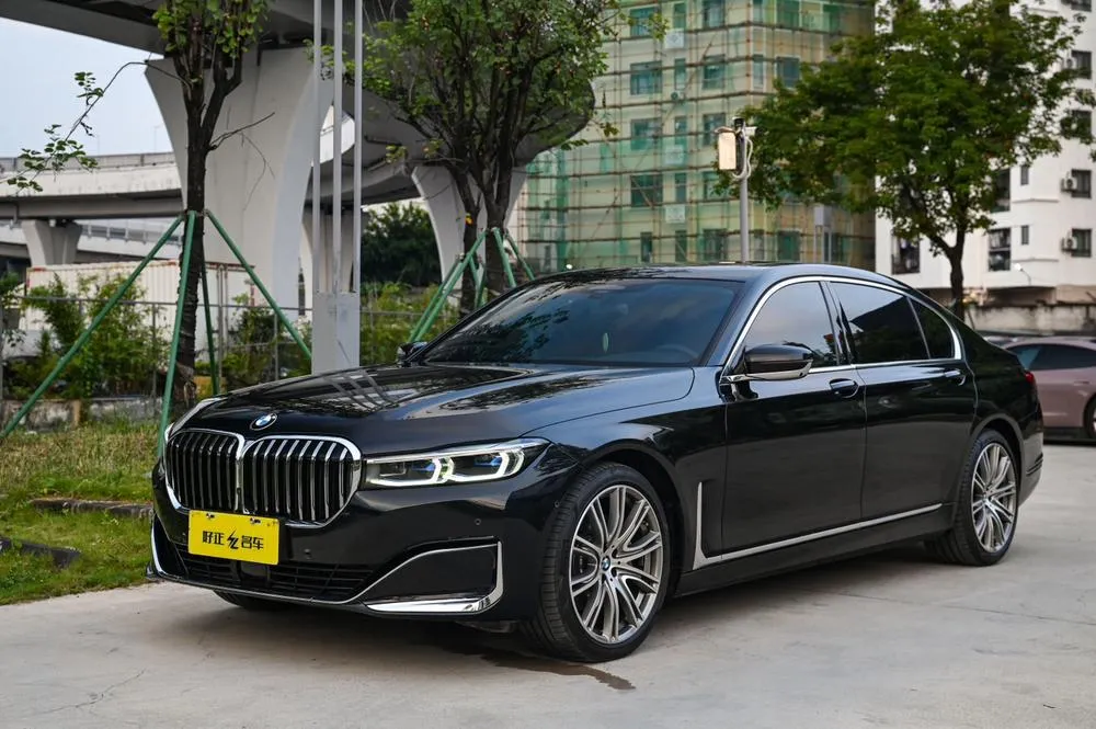 BMW 7-Series 740Li xDrive Version Luxury, 2021 — фото 1