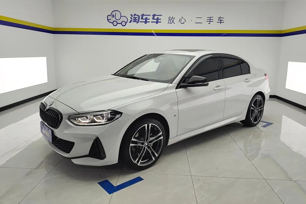 BMW 1-Series, 2021