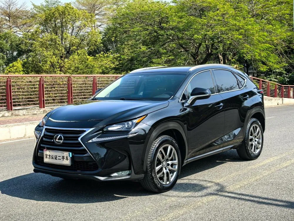 Lexus NX 200t Style Edition, 2015 — фото 1