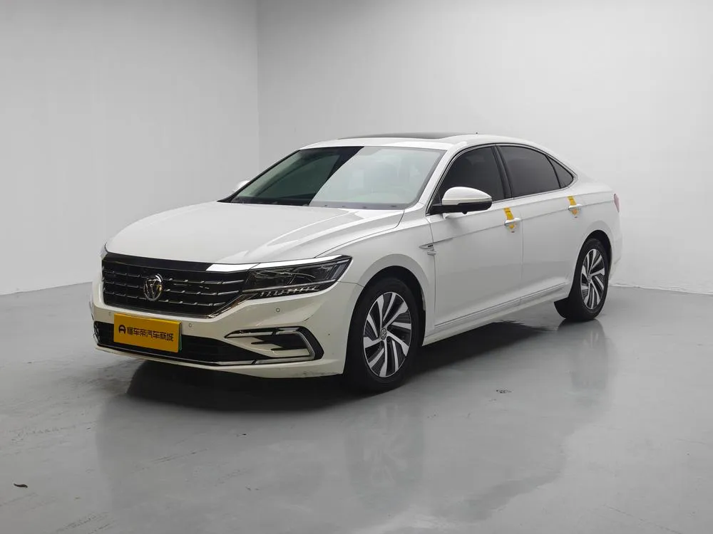 Volkswagen Passat PHEV 430PHEV Hybrid Luxury Edition, 2019 — фото 1
