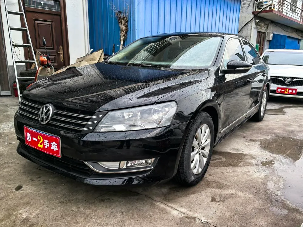 Volkswagen Passat 1.4TSI DSG Premium Edition, 2015 — фото 1
