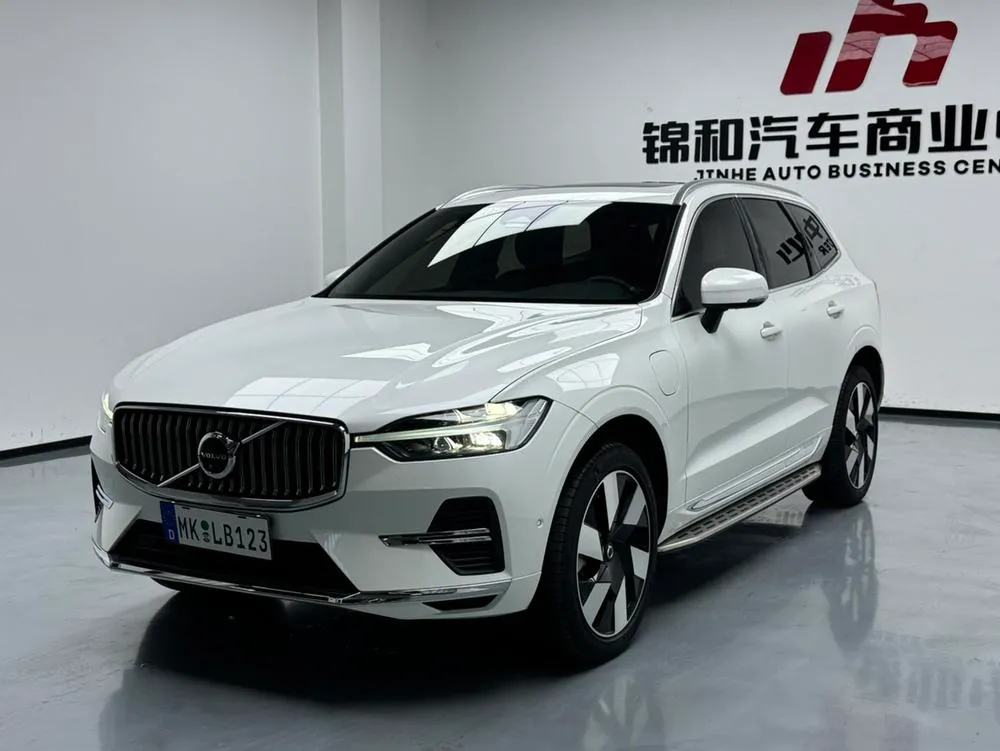 Volvo XC60 PHEV, 2024