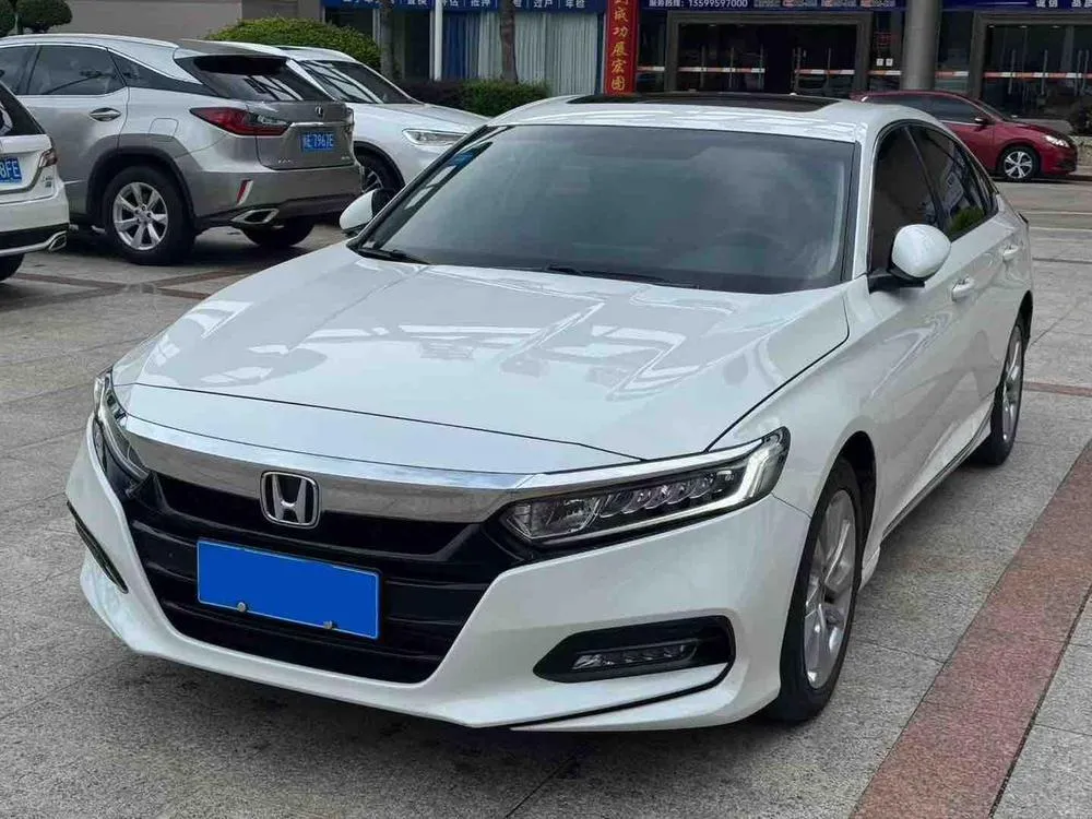 Honda Accord 260TURBO Elite Edition CN5, 2018 — фото 1