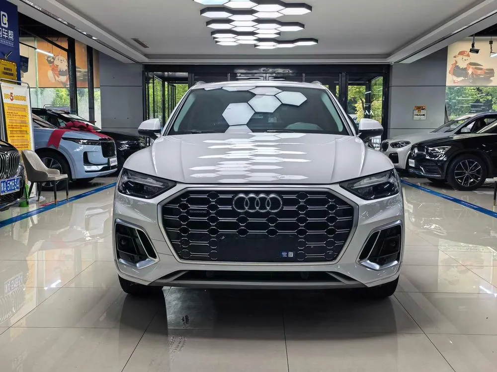 Audi Q5L 40T Fashion Version, 2022 — фото 1