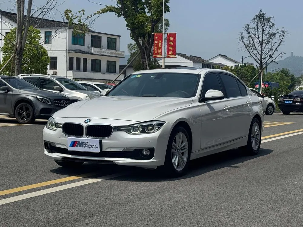 BMW 3-Series, 2016