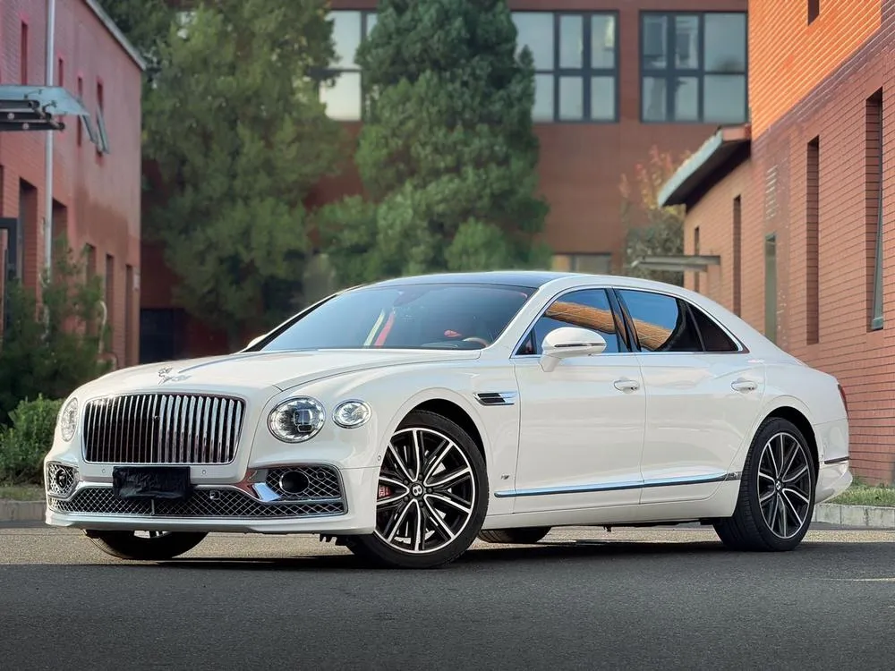 Bentley Flying Spur 4.0T V8 Standard Edition, 2022 — фото 1