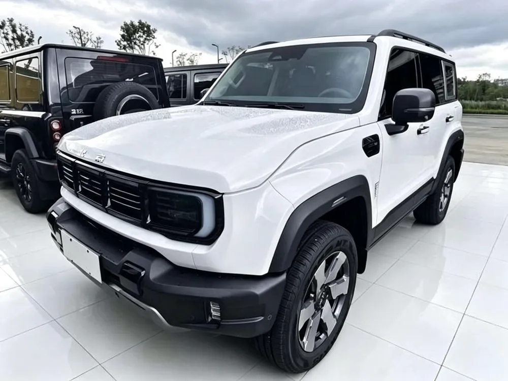 Beijing Off-Road BJ40 EREV, 2025