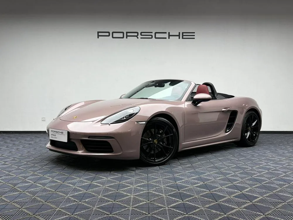 Porsche 718, 2022