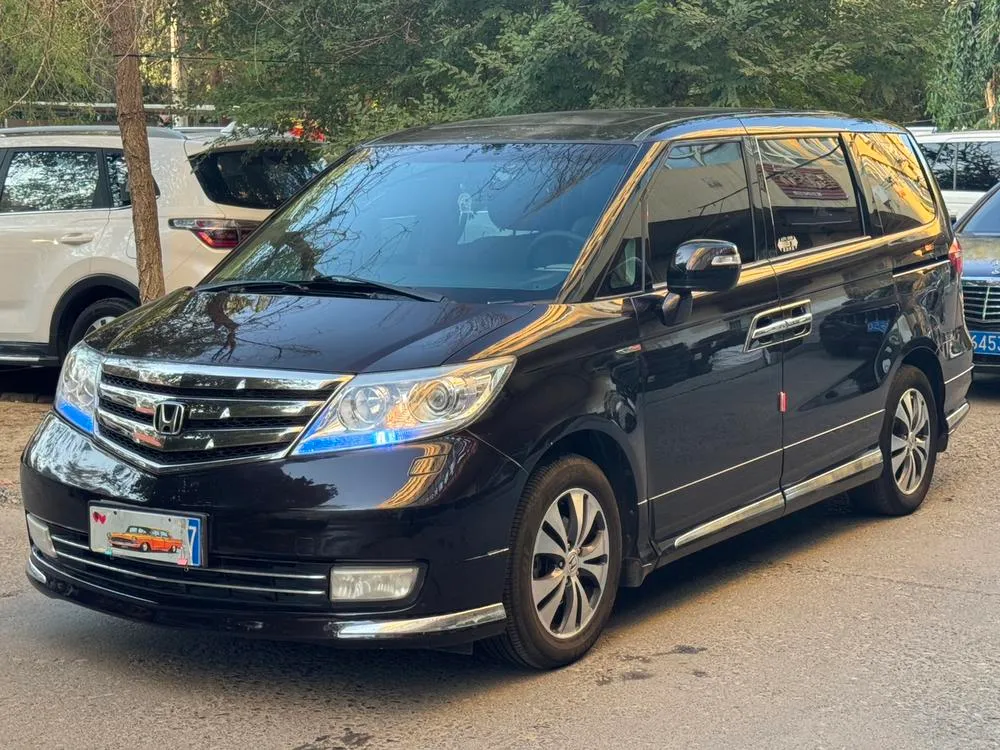 Honda Elysion 2.4L VTi-S Premium Edition, 2012 — фото 1