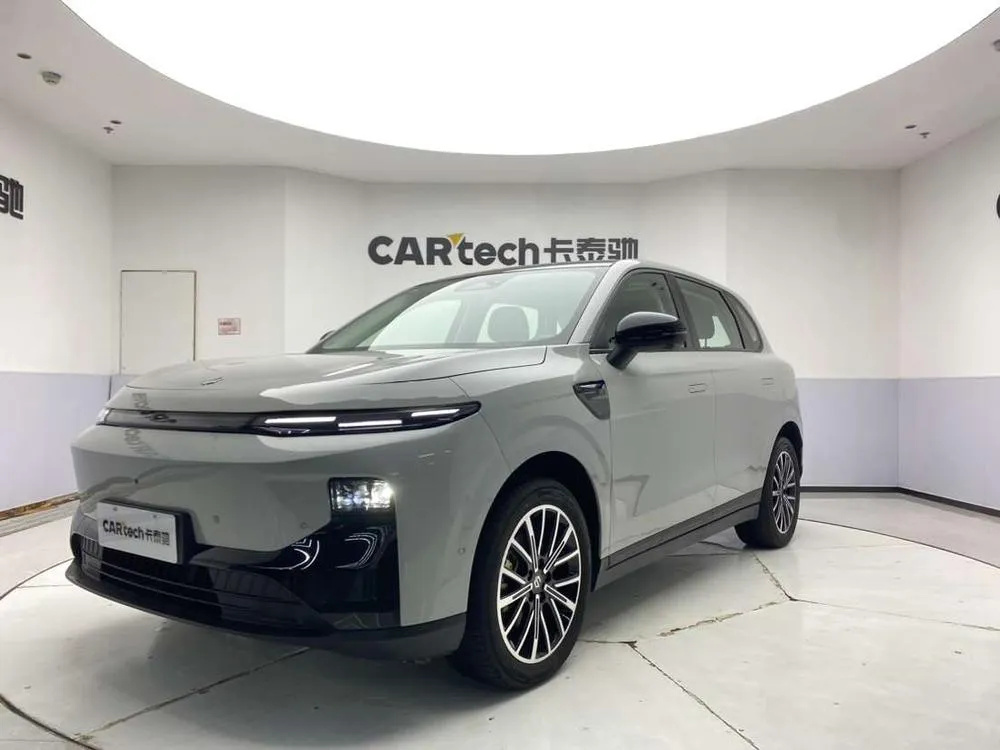 Leapmotor B10, 2025