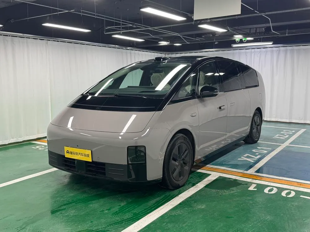 Li Auto MEGA, 2024