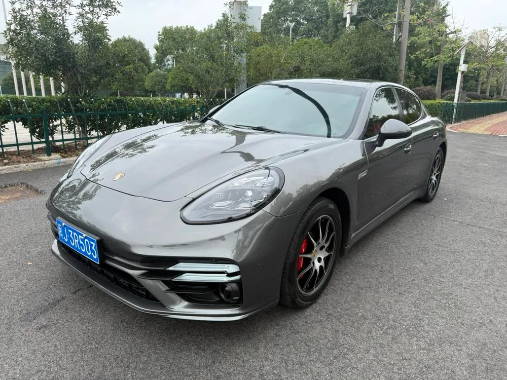 Porsche Panamera, 2013