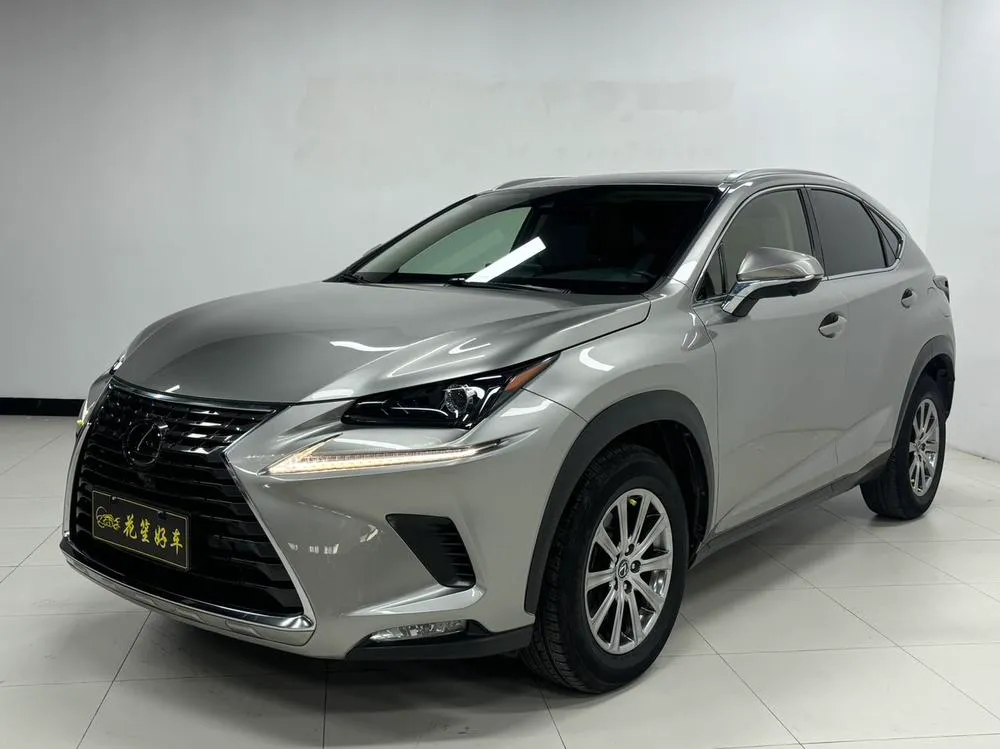 Lexus NX, 2020