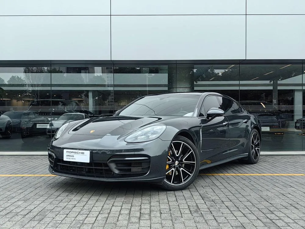 Porsche Panamera, 2022