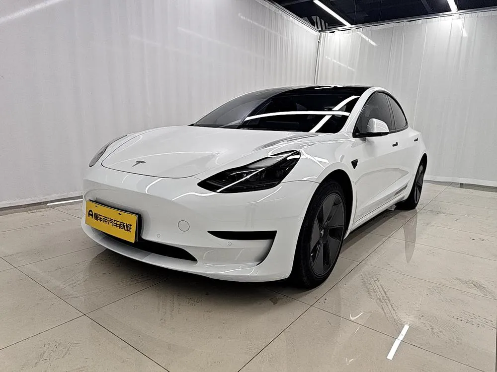 Tesla Model 3, 2022