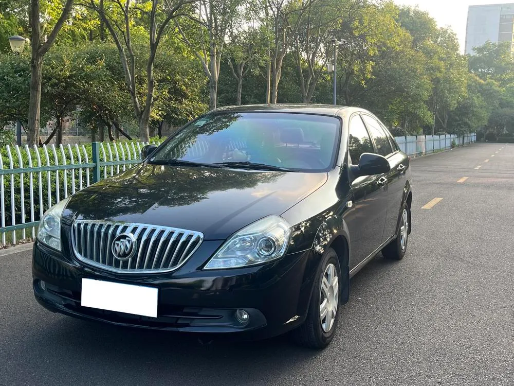 Buick Excelle, 2013