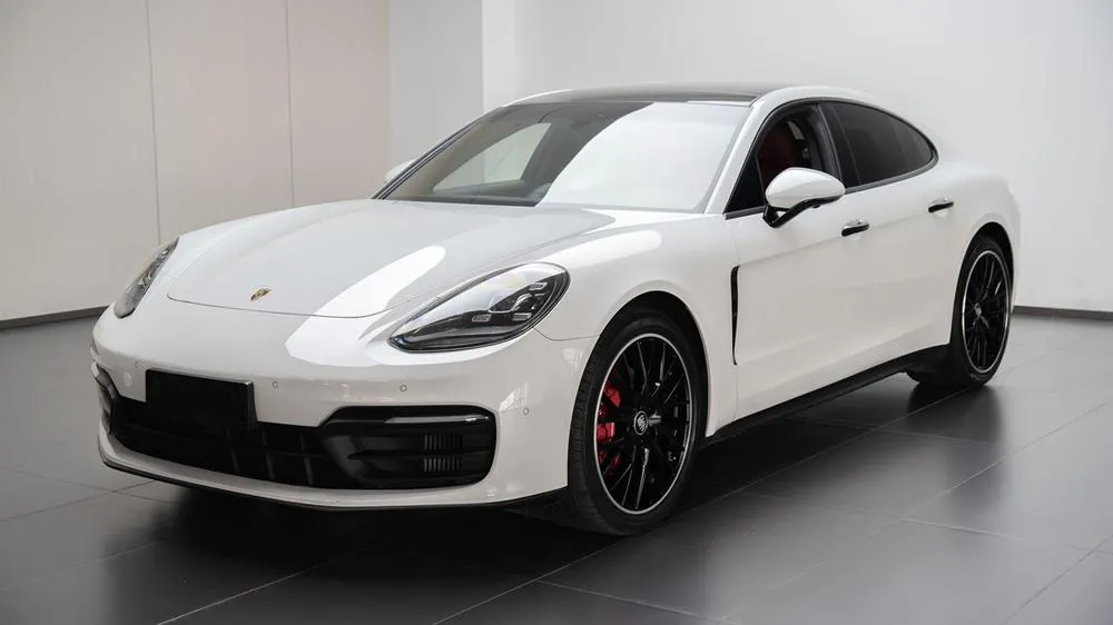 Porsche Panamera, 2022