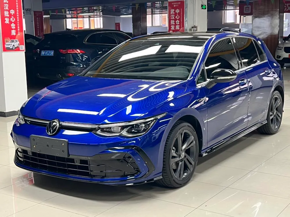 Volkswagen Golf, 2021