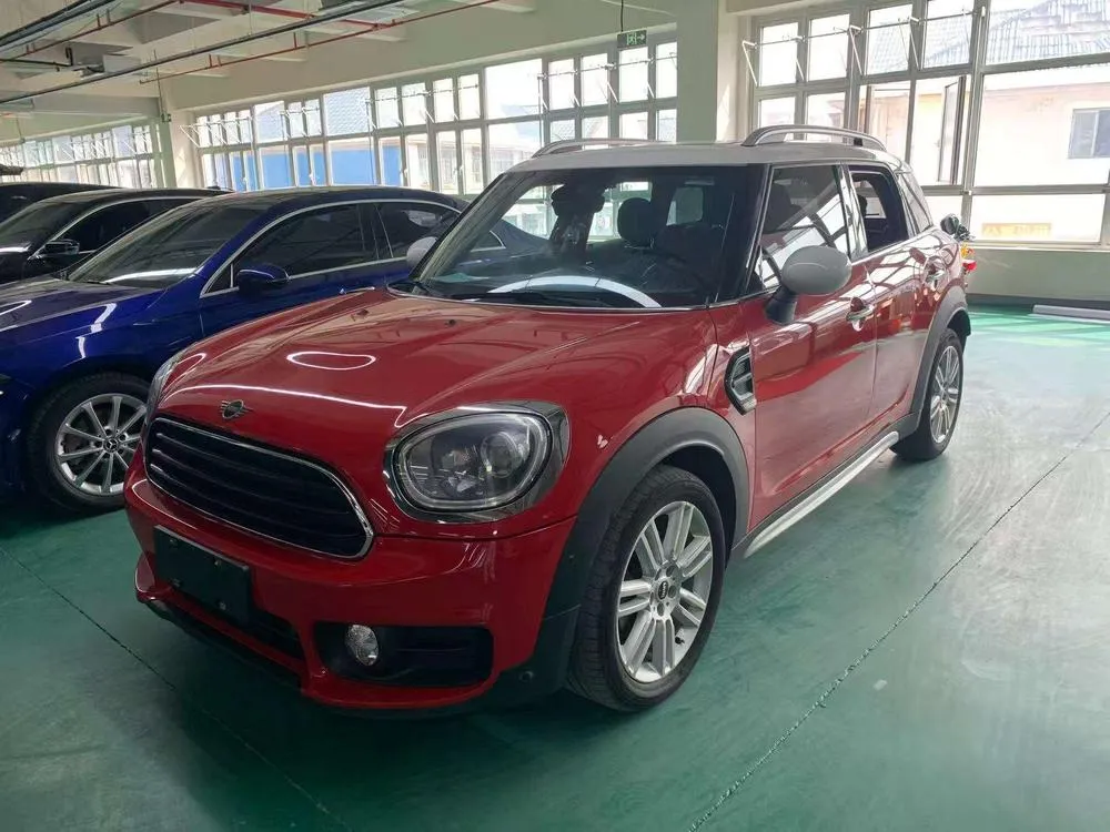 MINI COUNTRYMAN 1.5T COOPER Artist, 2018 — фото 1
