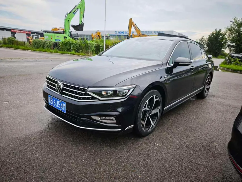 Volkswagen Magotan 200 Anniversary Edition 280TSI DSG Comfort Version, 2023 — фото 1