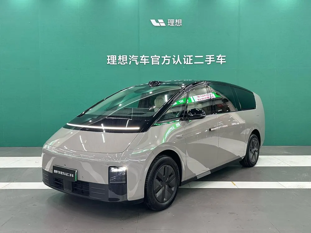 Li Auto MEGA, 2024