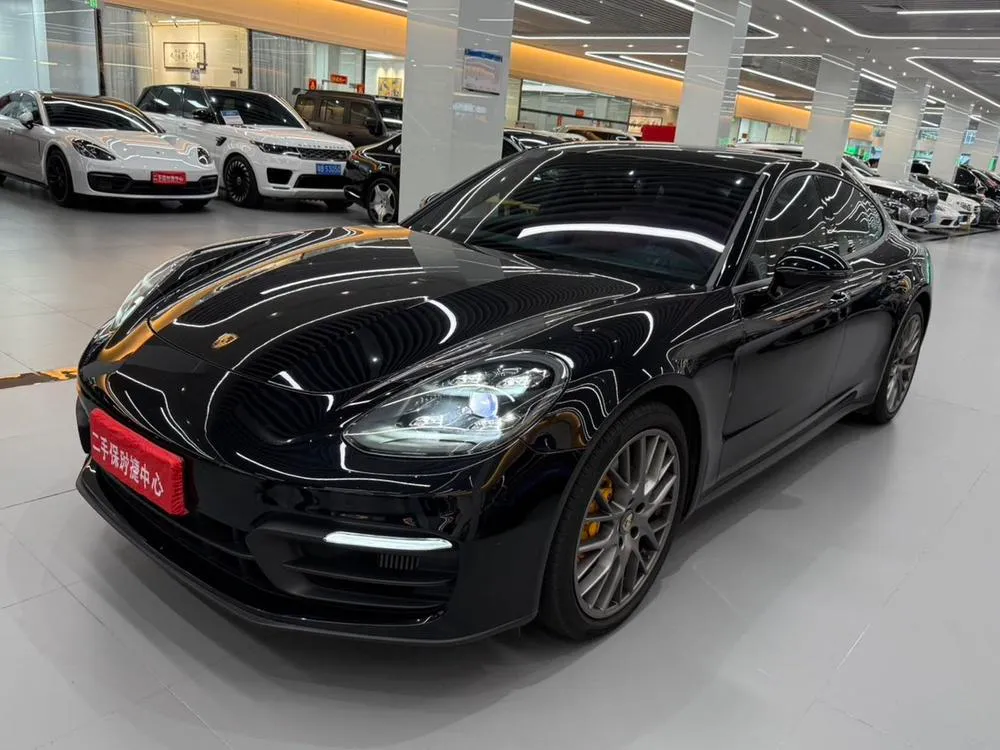 Porsche Panamera, 2022