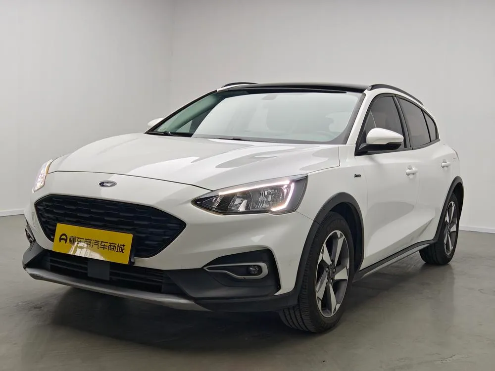 Ford Focus Active, 2020
