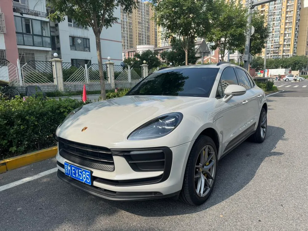 Porsche Macan, 2022