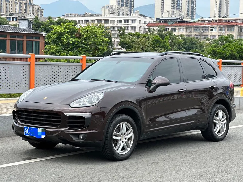 Porsche Cayenne, 2015
