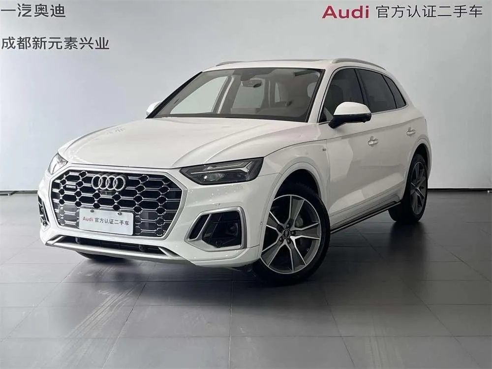 Audi Q5L 45T Luxury Version, 2022 — фото 1