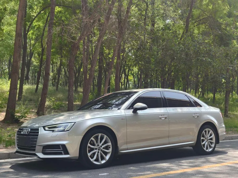 Audi A4L, 2018