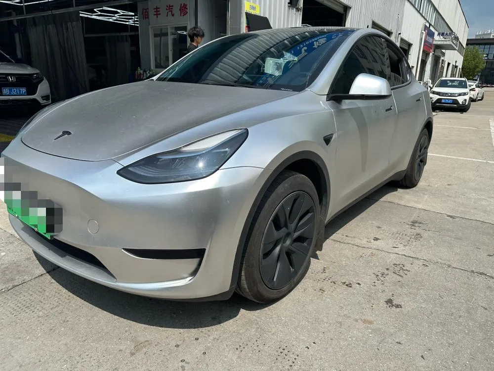 Tesla Model Y Edition, 2024 — фото 1