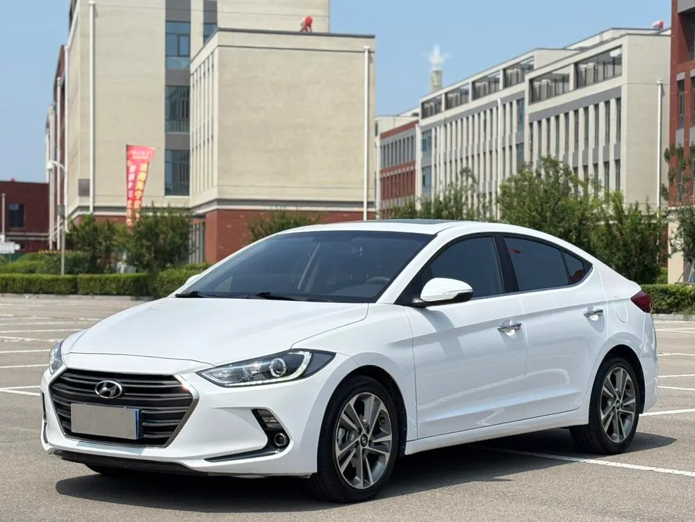 Hyundai Elantra Lingdong, 2016