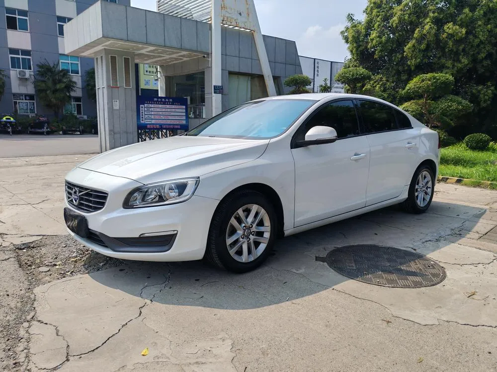 Volvo S60, 2015