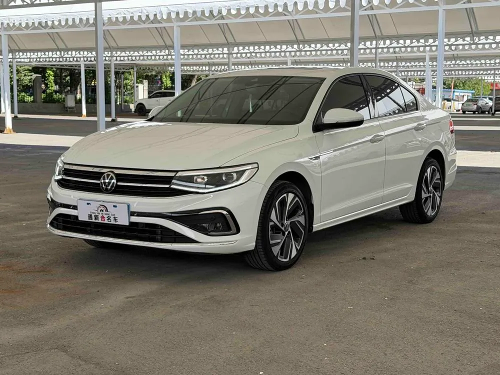 Volkswagen Bora 300TSI DSG Premium Edition, 2023 — фото 1