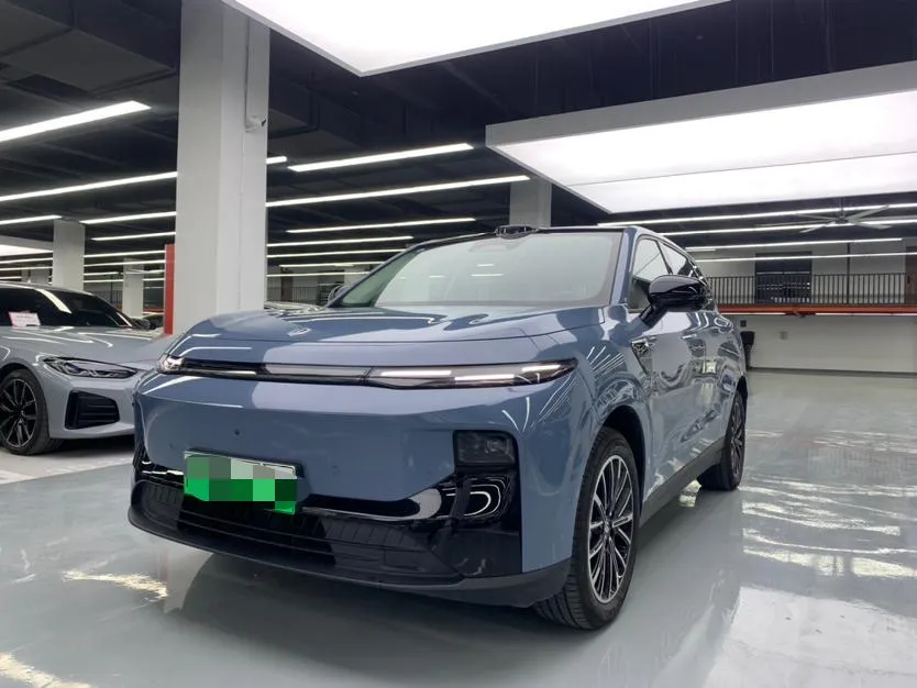 Leapmotor B10, 2025