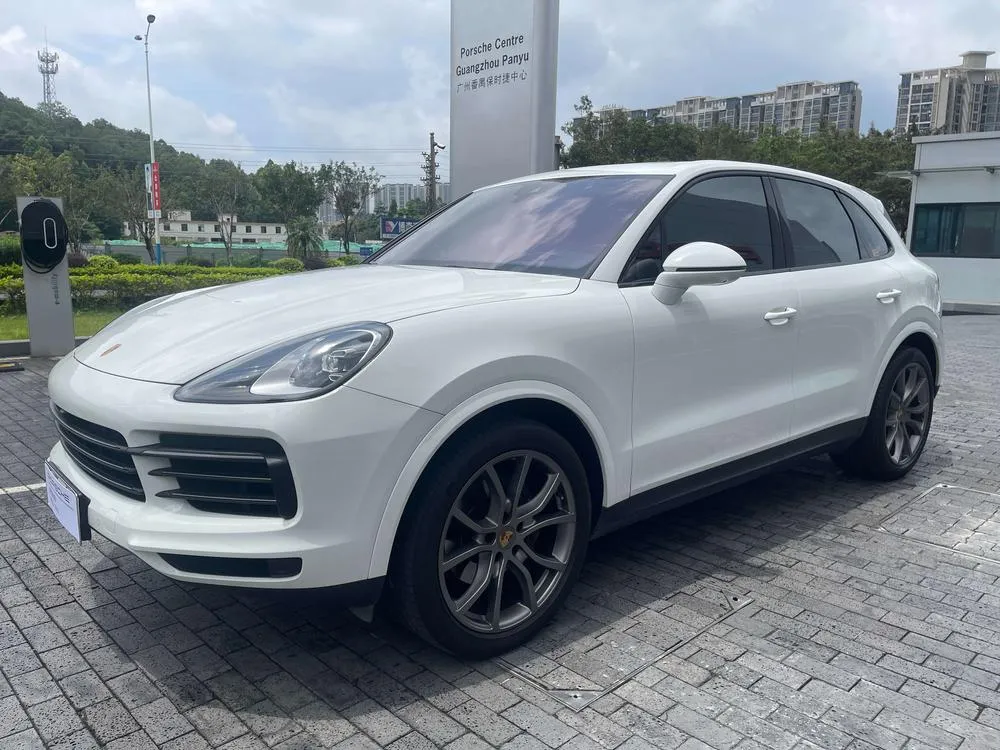 Porsche Cayenne, 2023