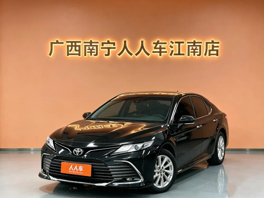 Toyota Camry, 2023