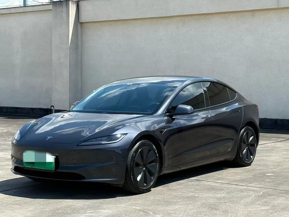 Tesla Model 3, 2025