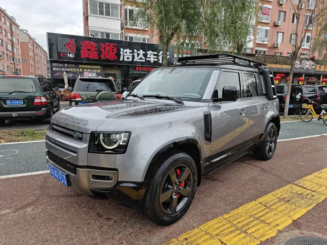 Land Rover Defender, 2022