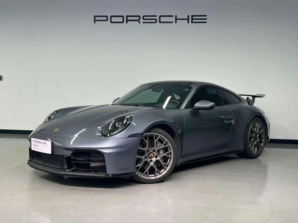 Porsche 911, 2025