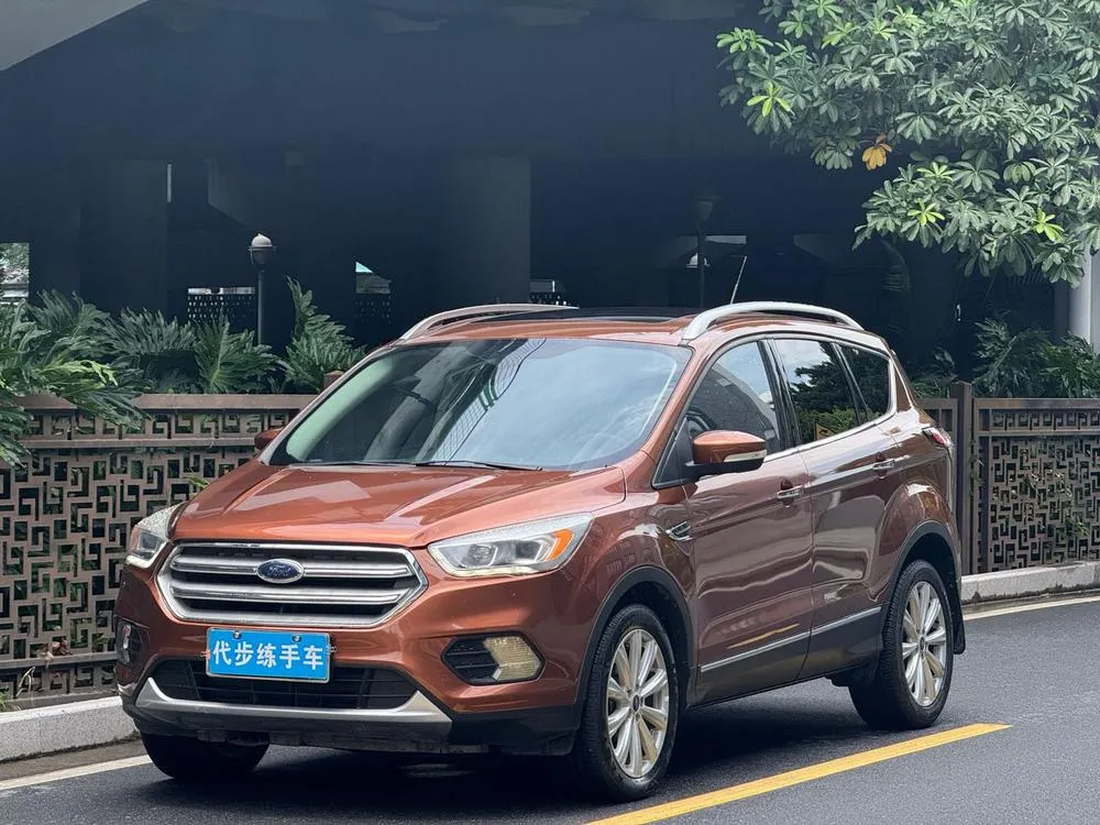 Ford Kuga, 2017