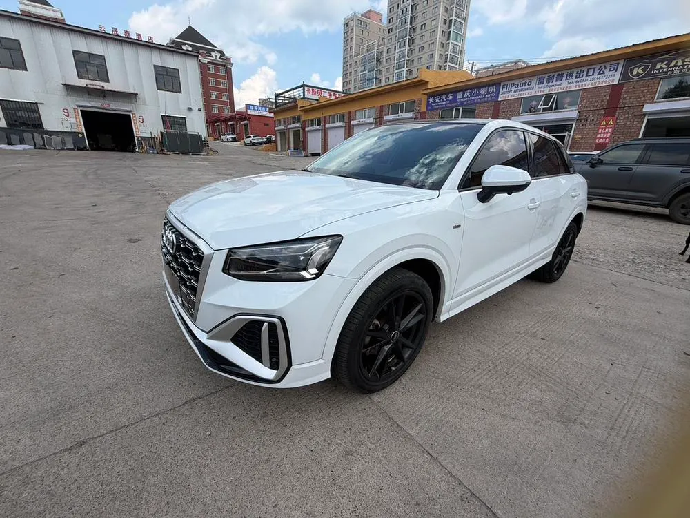 Audi Q2L, 2022