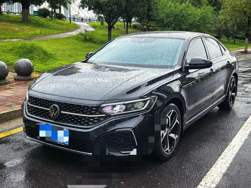 Volkswagen Passat, 2024