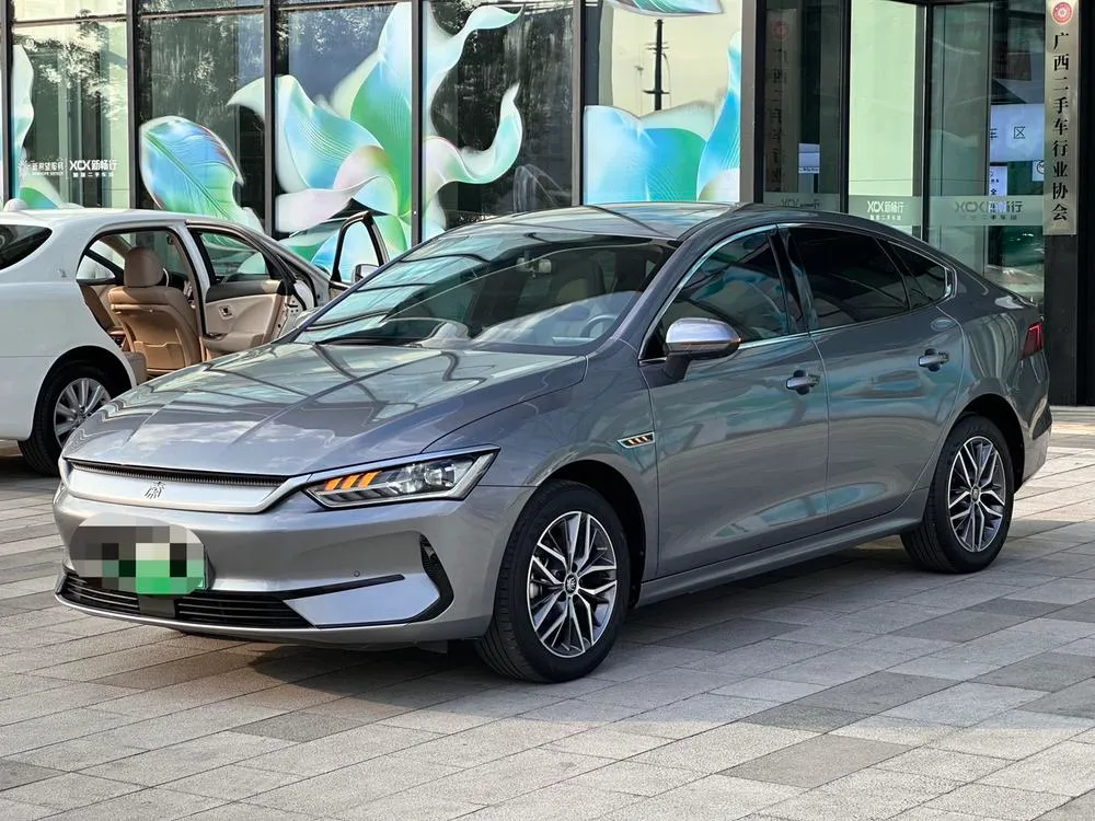 BYD Qin PLUS EV Honor 420KM превосходная версия, 2024 — фото 1
