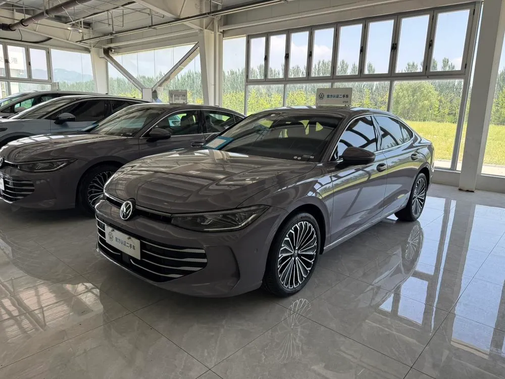 Volkswagen Passat, 2025