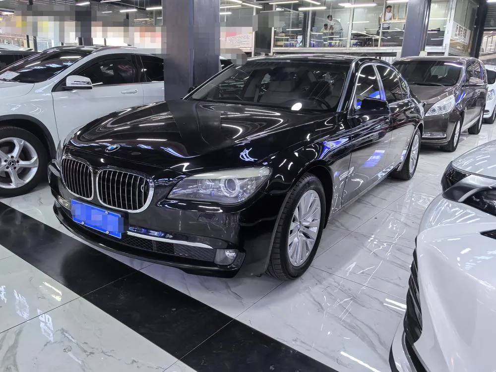BMW 7-Series, 2010